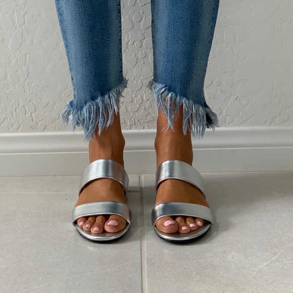 NIB Metallic Silver Double Band Kitten Heel Mule - Picture 3 of 8